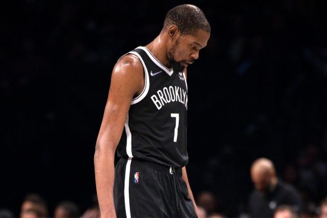 1651043534087038278.jpg https___hk.hypebeast.com_files_2022_04_kevin-durant-kyrie-irving-nets-celtics-game-4-0.jpg